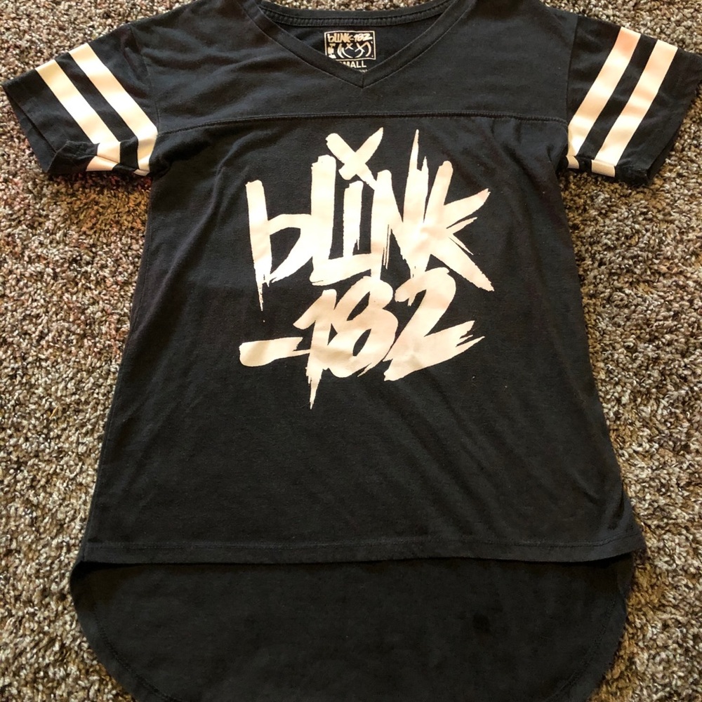 V neck t-shirt